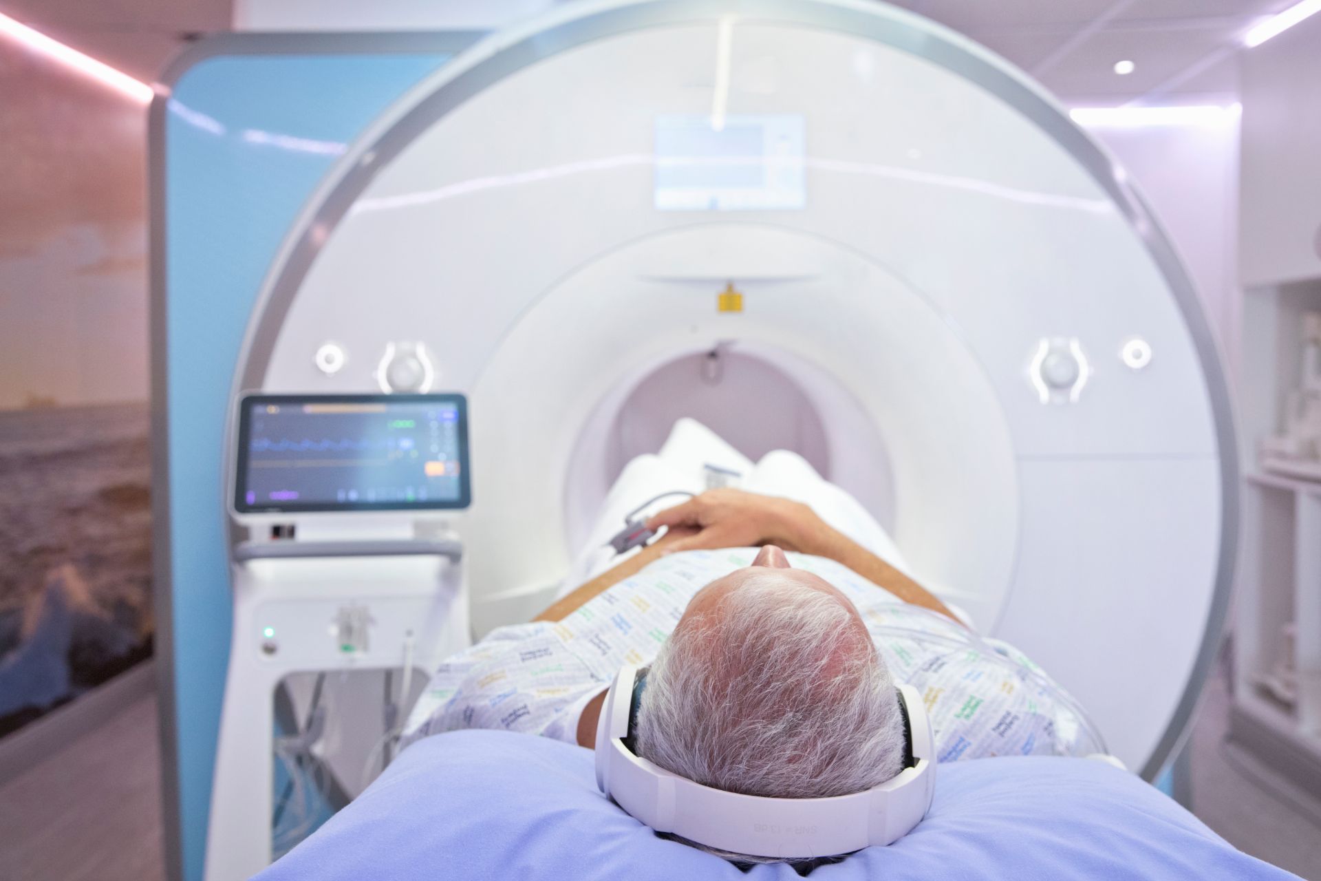 How To Prepare And What To Expect During An MRI Scan