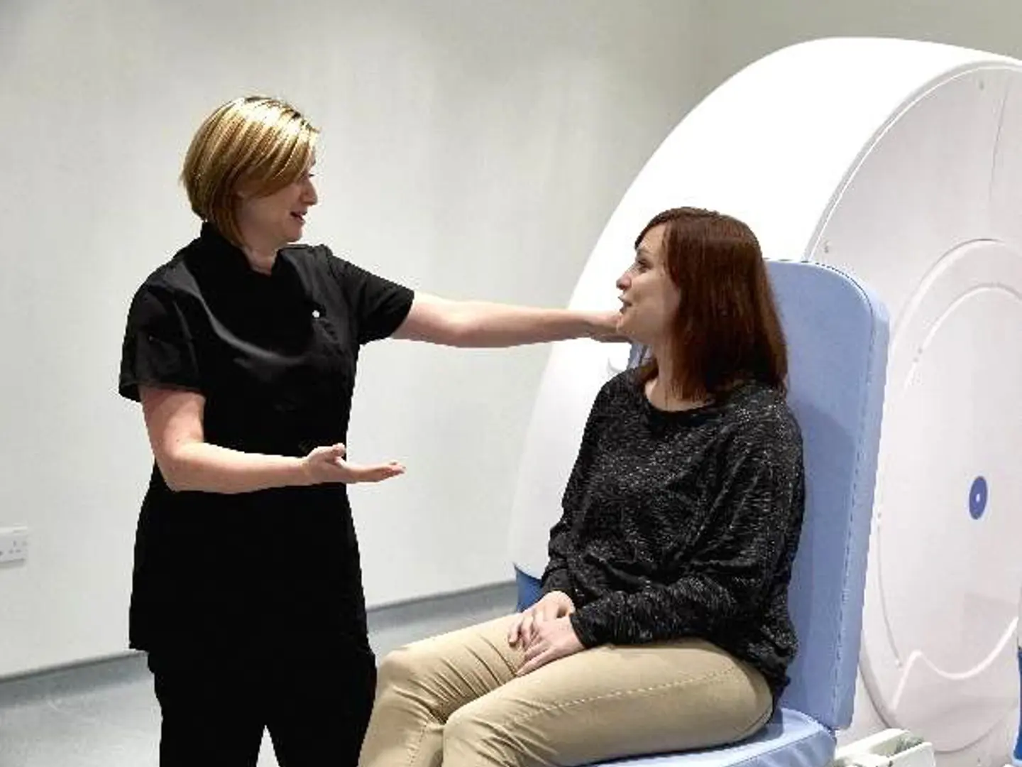 Upright MRI